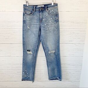 Zara Pearl Embellished Boyfriend Jeans Distressed Raw Step Hem Light Wash Size 0